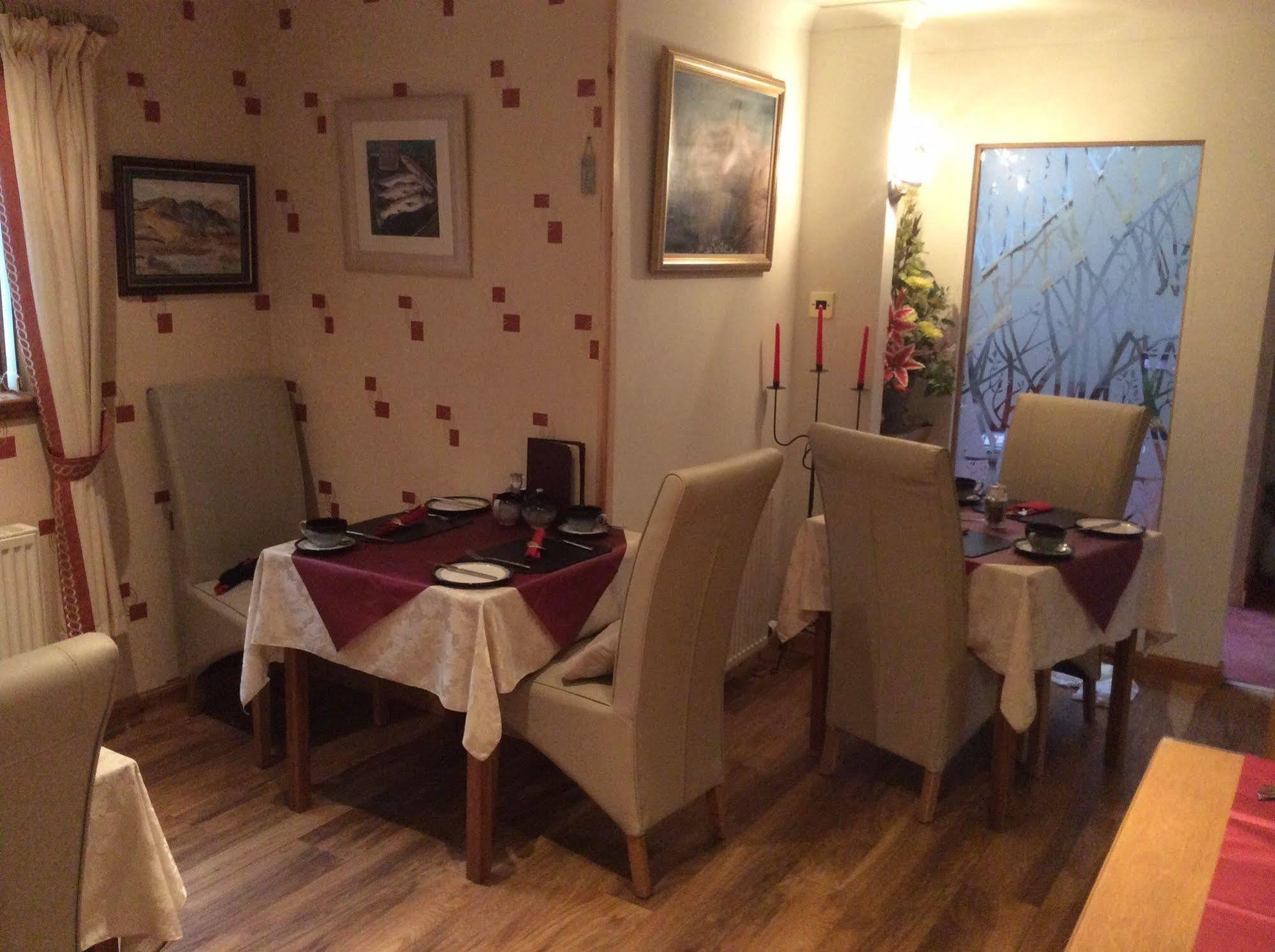 Castleview Bed & Breakfast Dufftown Buitenkant foto