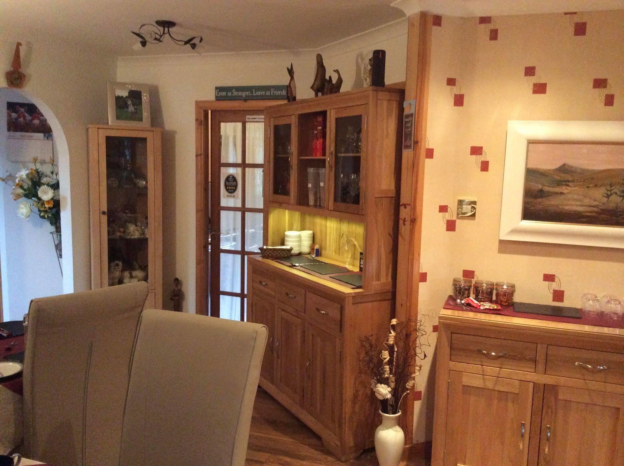 Castleview Bed & Breakfast Dufftown Buitenkant foto