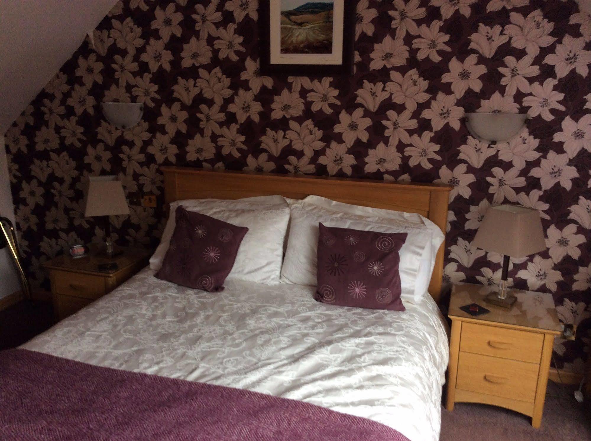 Castleview Bed & Breakfast Dufftown Buitenkant foto